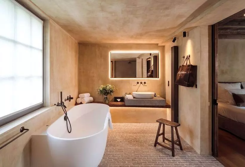 اتاق سوپریور با چشمانداز باغ, La Ferme Saint Simeon Spa Relais & Chateaux