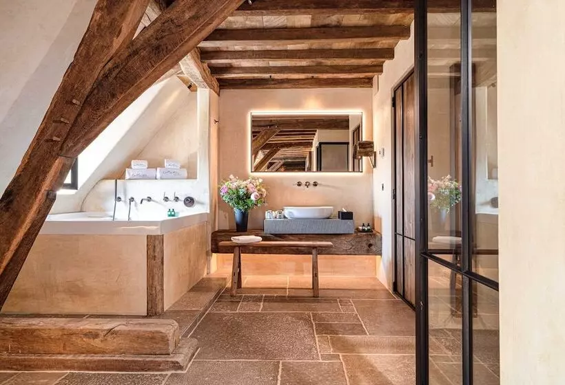 سوییت با چشمانداز دریا, La Ferme Saint Simeon Spa Relais & Chateaux