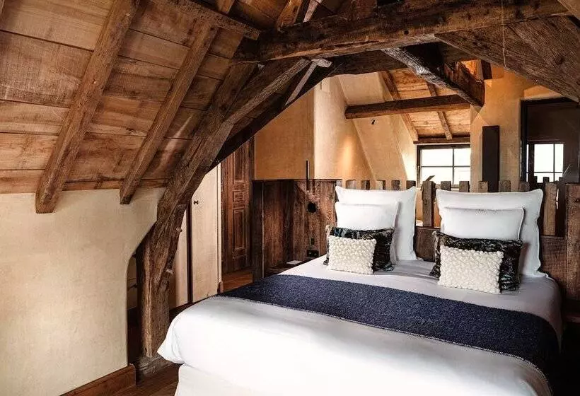 سوییت, La Ferme Saint Simeon Spa Relais & Chateaux