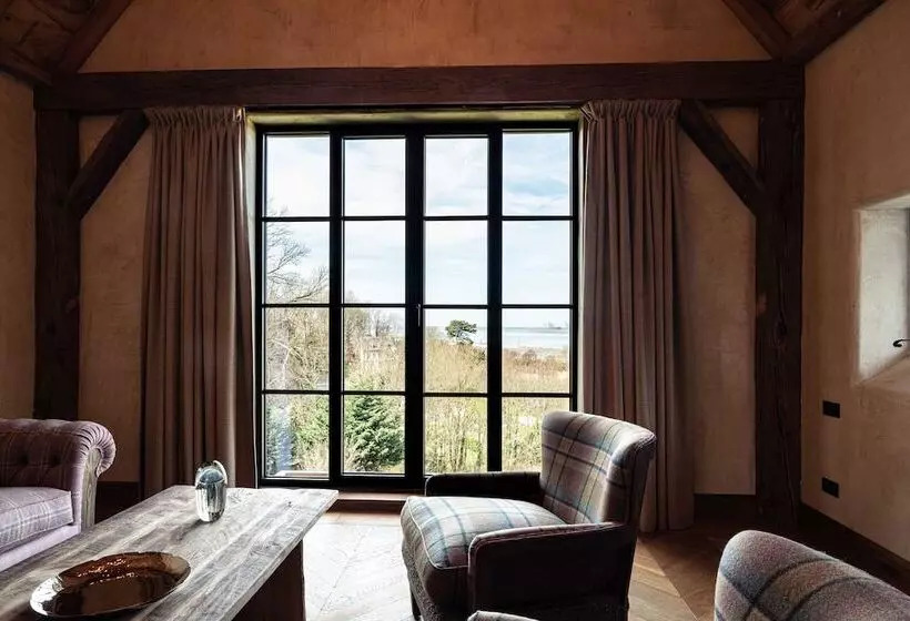 سوییت, La Ferme Saint Simeon Spa Relais & Chateaux