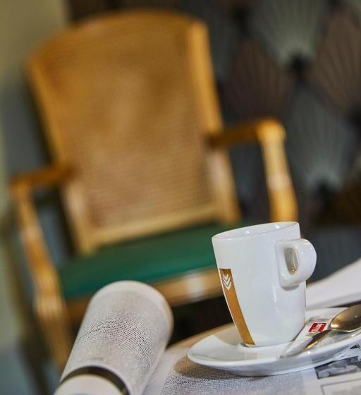 غرفة قياسية, La Flambée