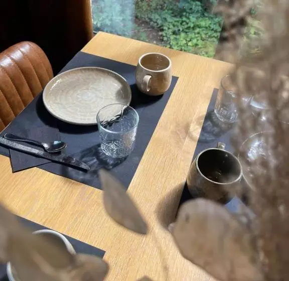 Comfort Kolmen Hengen Huone, La Flambée