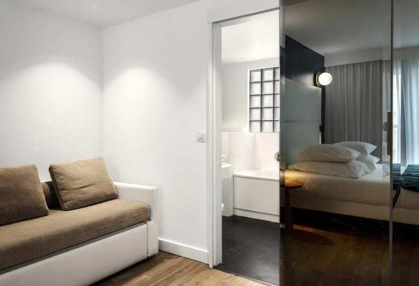 חדר משפחתי, Le Windsor Biarritz