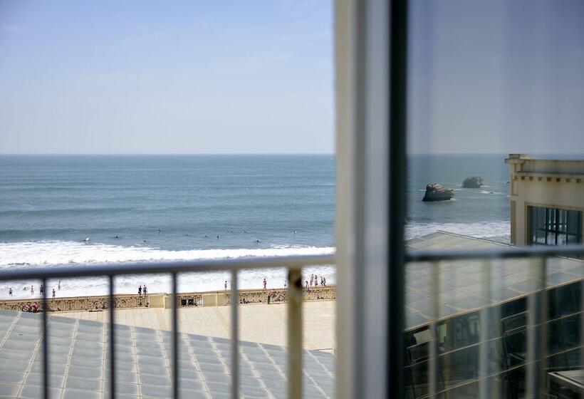 Полулюкс Вид на Море, Le Windsor Biarritz