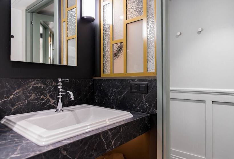 Номер Superior, Maison Rouge Strasbourg Hotel & Spa, Autograph Collection