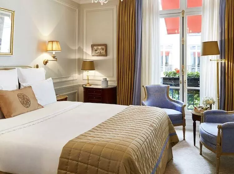 スーペリアールーム, Plaza Athenee  Dorchester Collection