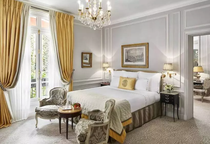 デラックススイート, Plaza Athenee  Dorchester Collection