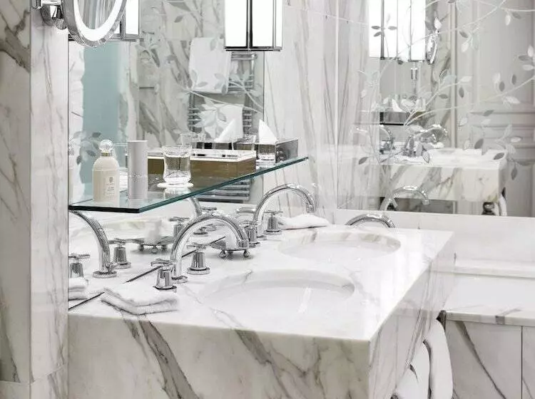プレステージスイート, Plaza Athenee  Dorchester Collection
