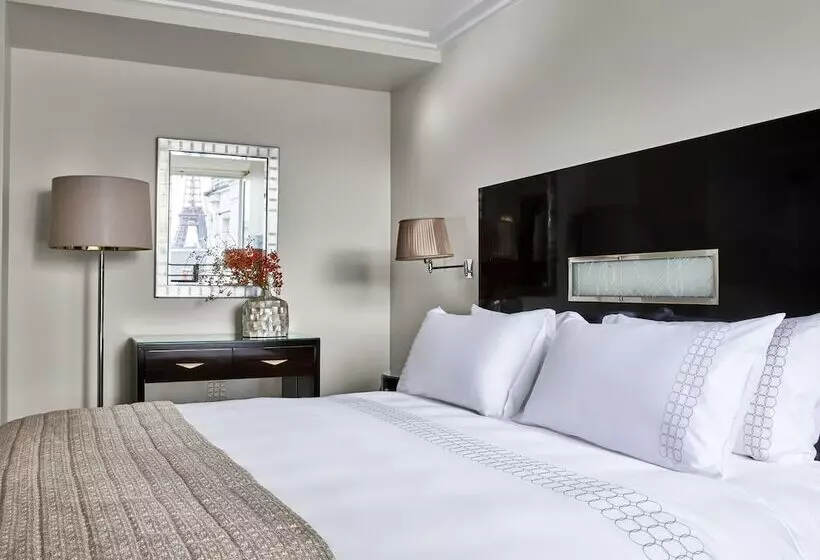 プレステージジュニアスイート, Plaza Athenee  Dorchester Collection