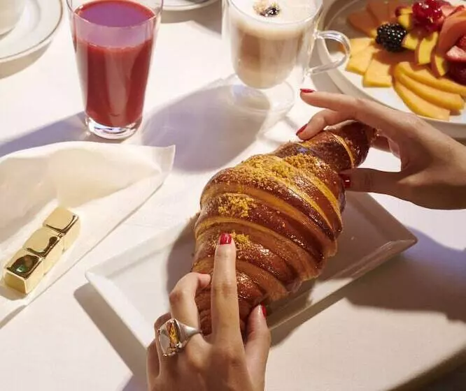 景色の見えるデラックスルーム, Plaza Athenee  Dorchester Collection
