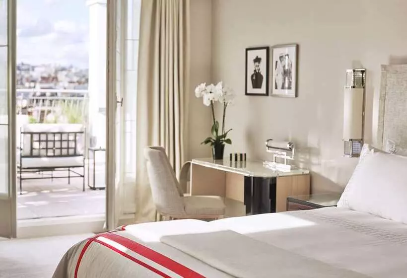سوییت دوبلکس, Plaza Athenee  Dorchester Collection