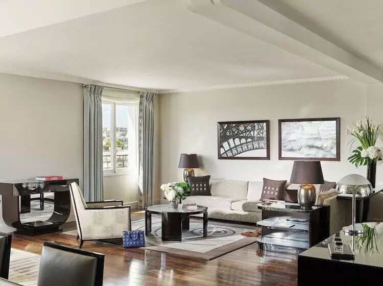 سوییت, Plaza Athenee  Dorchester Collection