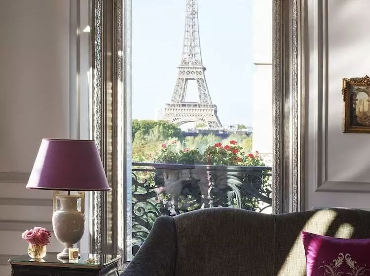 سوییت, Plaza Athenee  Dorchester Collection
