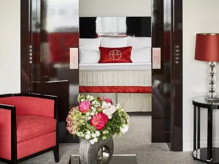 آپارتمان 1 خوابه, Plaza Athenee  Dorchester Collection