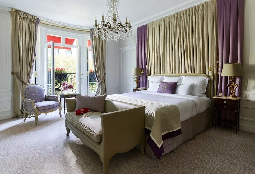 سوییت پرستیژ, Plaza Athenee  Dorchester Collection