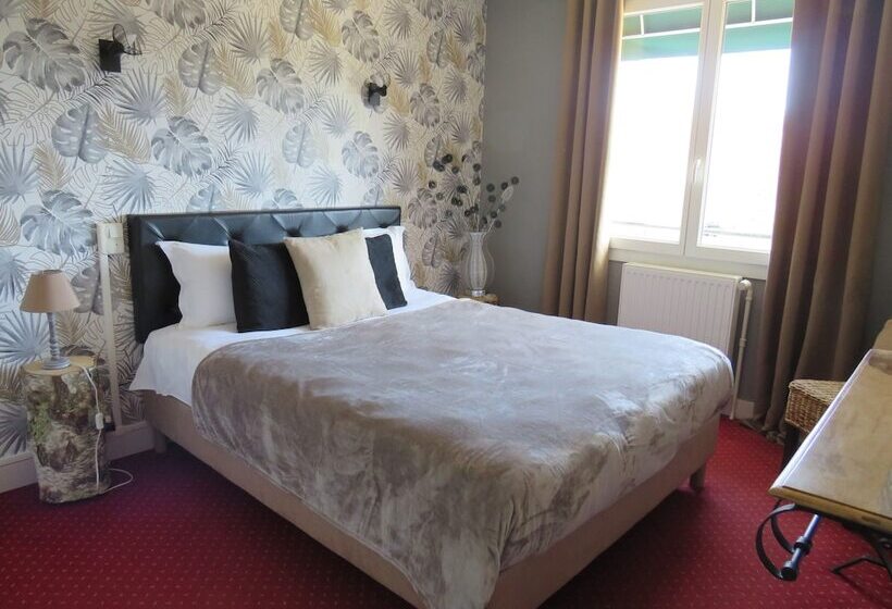 غرفة سوبيريور, Logis Hôtel Saint Cyr