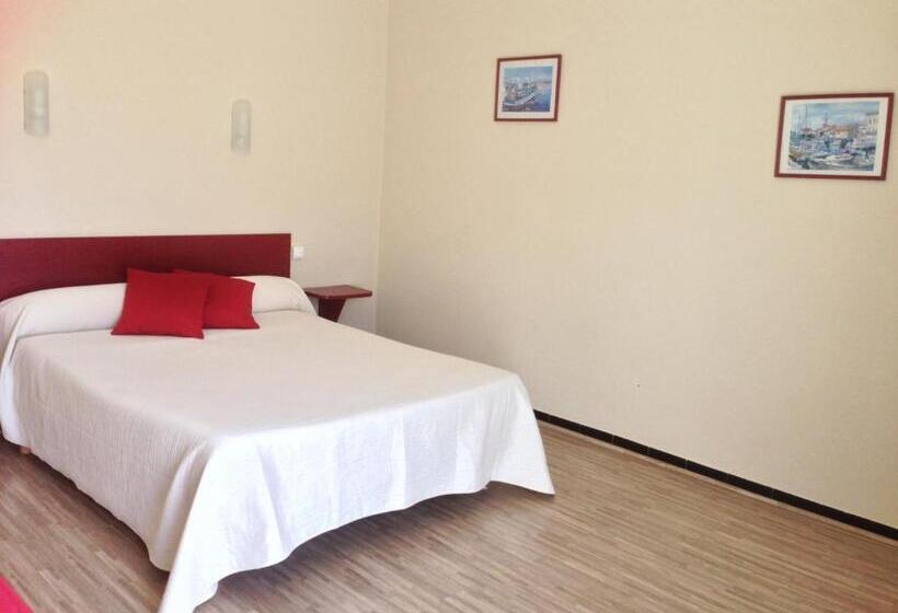 Номер Стандарт с Балконом, Saint Jacques