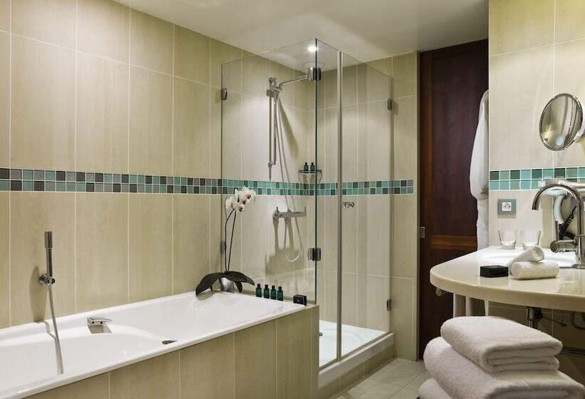 חדר דלוקס עם נוף, Sofitel Marseille Vieux Port