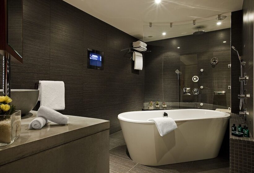 Люкс с Видом, Sofitel Marseille Vieux Port
