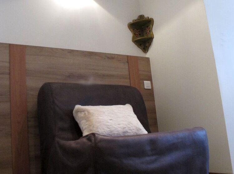 标准单人间, Vallee Blanche