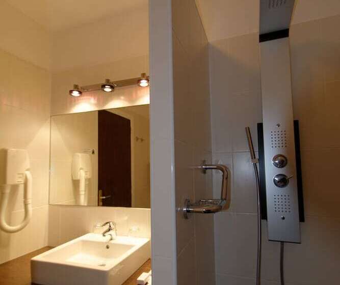 غرفة بريميوم مطلة على الحديقة, Villa Borghese, The Originals Relais