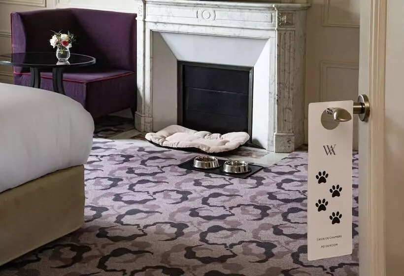 اتاق لوکس با چشم‌انداز باغ, Waldorf Astoria Versailles   Trianon Palace