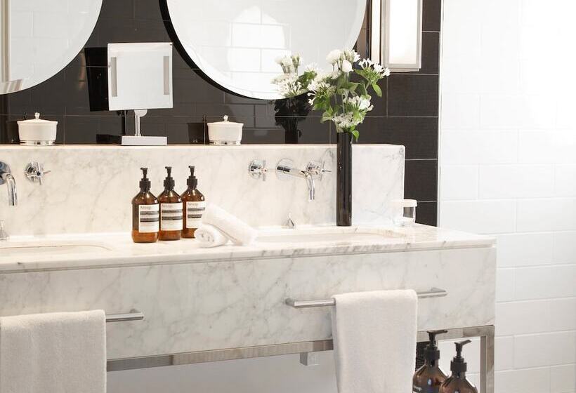 标准房带园景, Waldorf Astoria Versailles   Trianon Palace