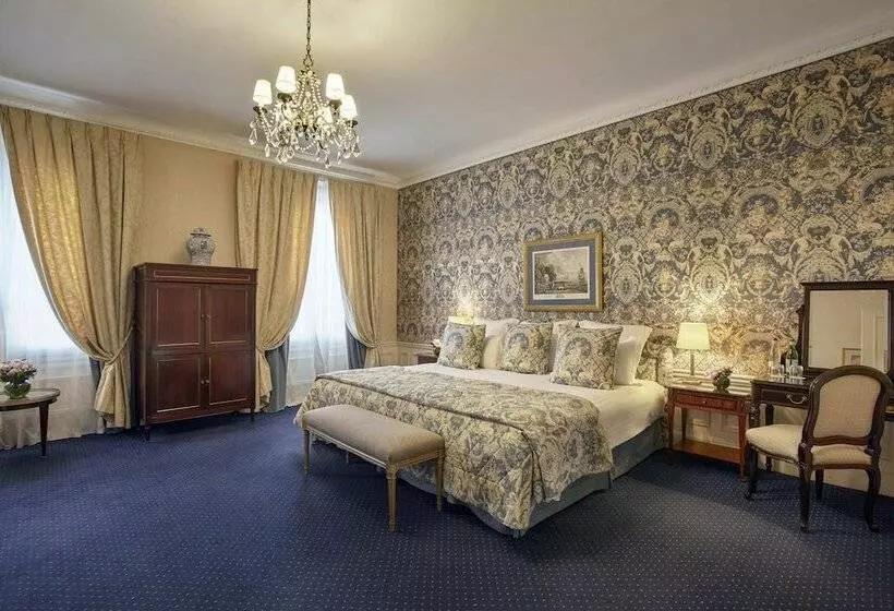 Suite Prestige, Westminster