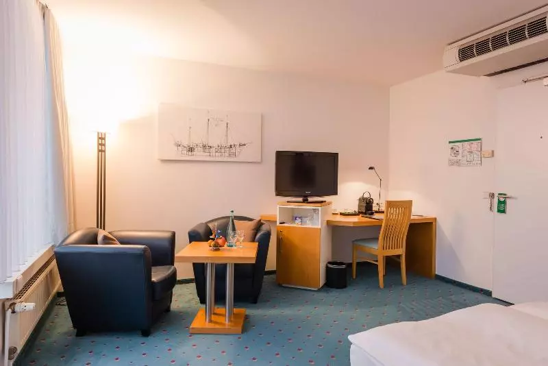 Suite Junior, Westminster