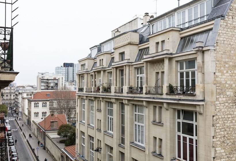 اتاق کلاسیک, Yllen Eiffel