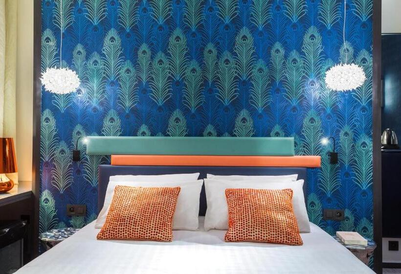 اتاق کلاسیک, Yllen Eiffel