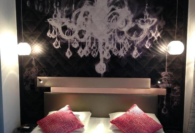 اتاق کلاسیک, Yllen Eiffel