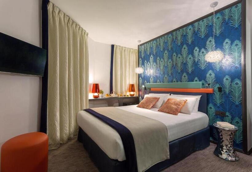 اتاق پرستیژ, Yllen Eiffel