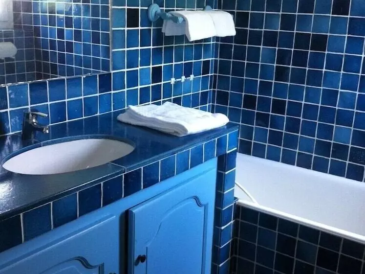 スタンダードルーム, Logis Hotel Le Provencal