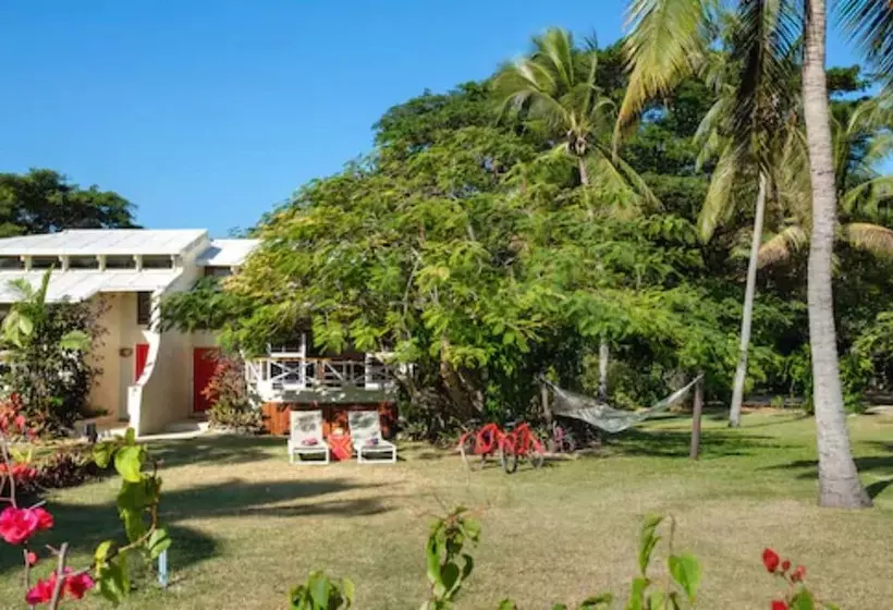 ویلای 2 خوابه, Musket Cove Island Resort