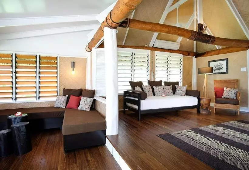 بانگلوی استاندارد, Musket Cove Island Resort