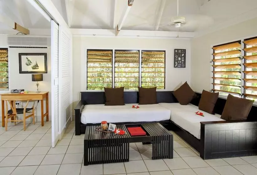 بانگلوی استاندارد, Musket Cove Island Resort