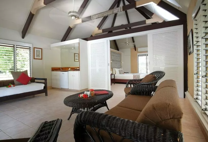 بانگلوی استاندارد, Musket Cove Island Resort