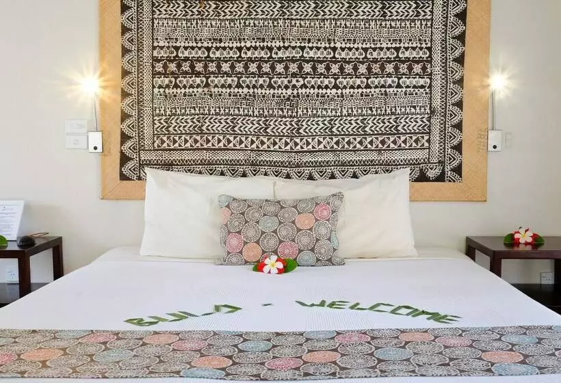 بانگلوی استاندارد, Musket Cove Island Resort