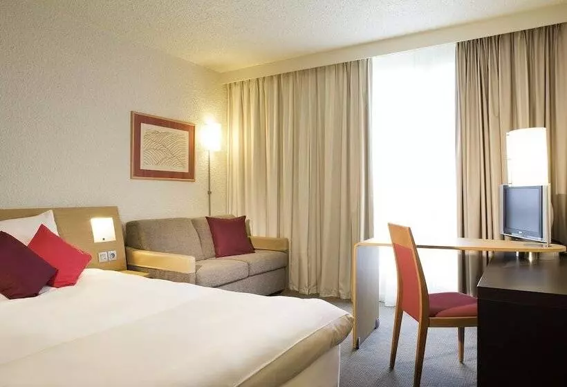 Superior-huone, Novotel Mulhouse Bale Fribourg