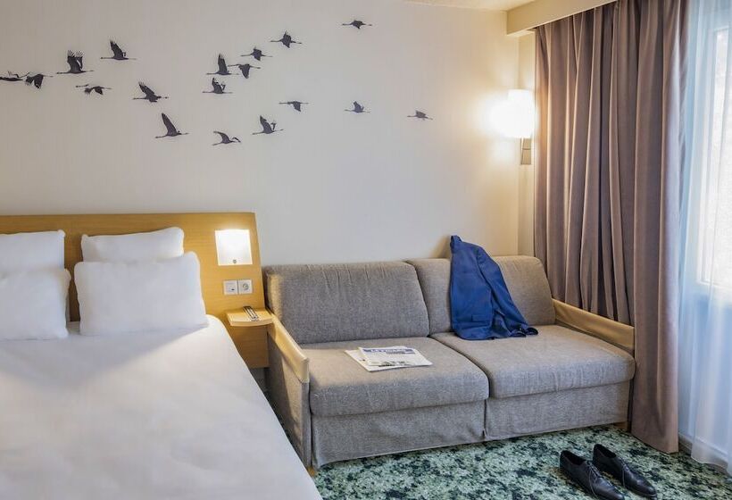 Номер Executive, Novotel Orléans Chemins De Sologne Demeures De Campagne