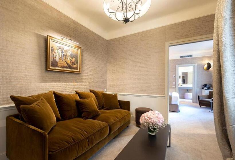 デラックススイート, Residence Foch