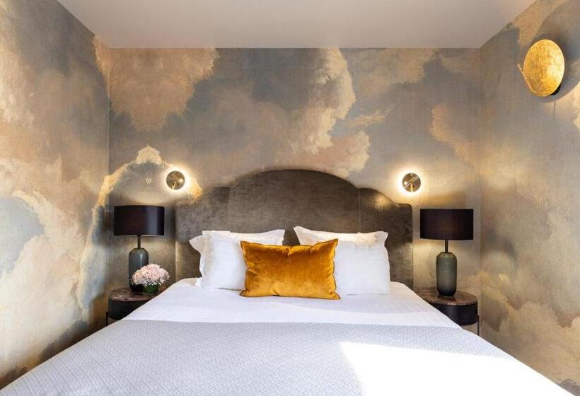 ロマンチックな部屋, Residence Foch