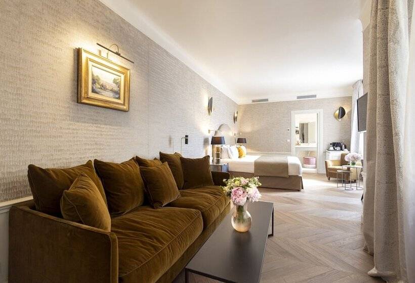 デラックススイート, Residence Foch