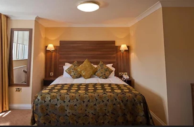 스탠다드 룸, Adair Arms