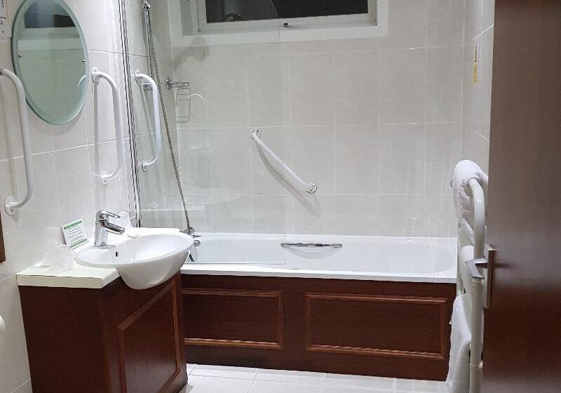 이그제큐티브 트리플, Apollo