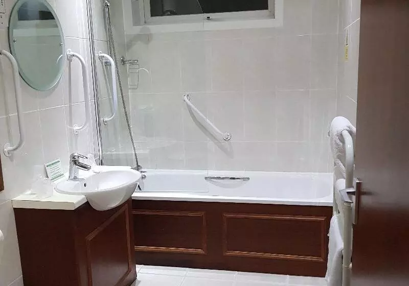 اتاق اجرایی سه نفره, Apollo