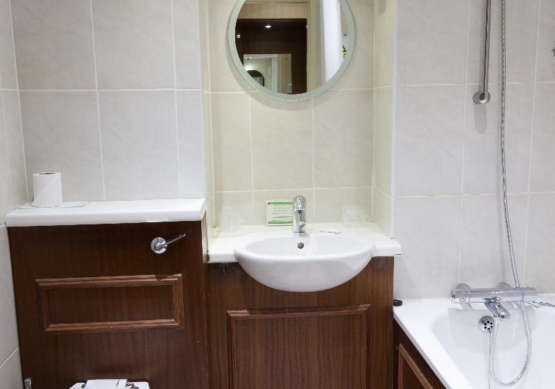 수피리어 룸, Apollo