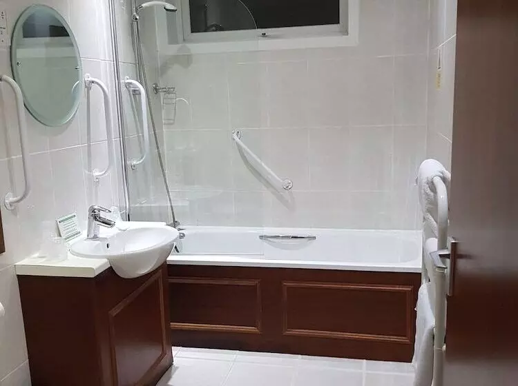 اتاق اجرایی سه نفره, Apollo