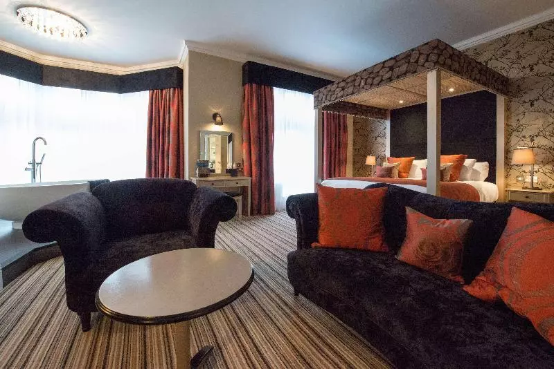 キングサイズベッドのスイートルーム, Burlington Hotel, Bw Premier Collection By Best Western